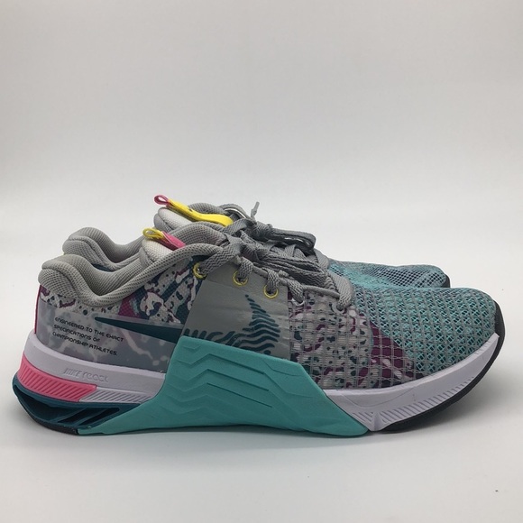 Womens Nike Metcon 8 Training Shoes DQ0302-001 USED size 8 - Picture 3 of 11